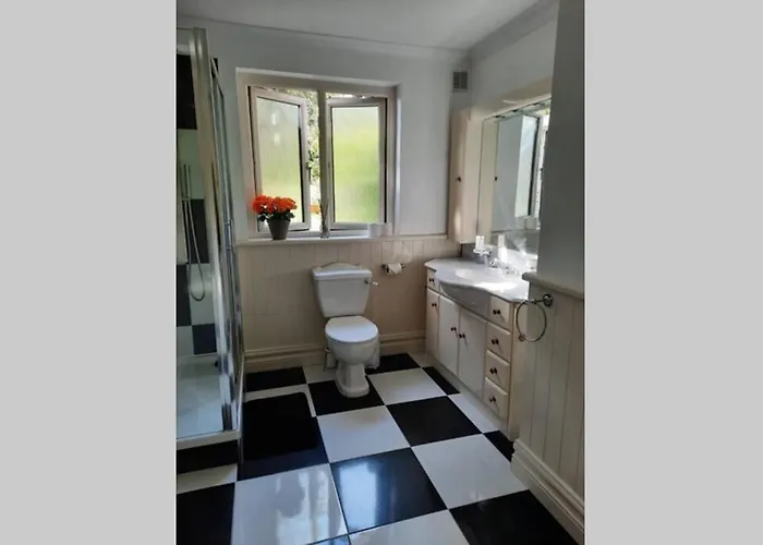 Garden Meets Blue Sea For 2 People 아파트 딩글